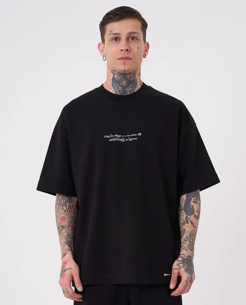 Camisetas oversize moda Medellín – nuestro equipo